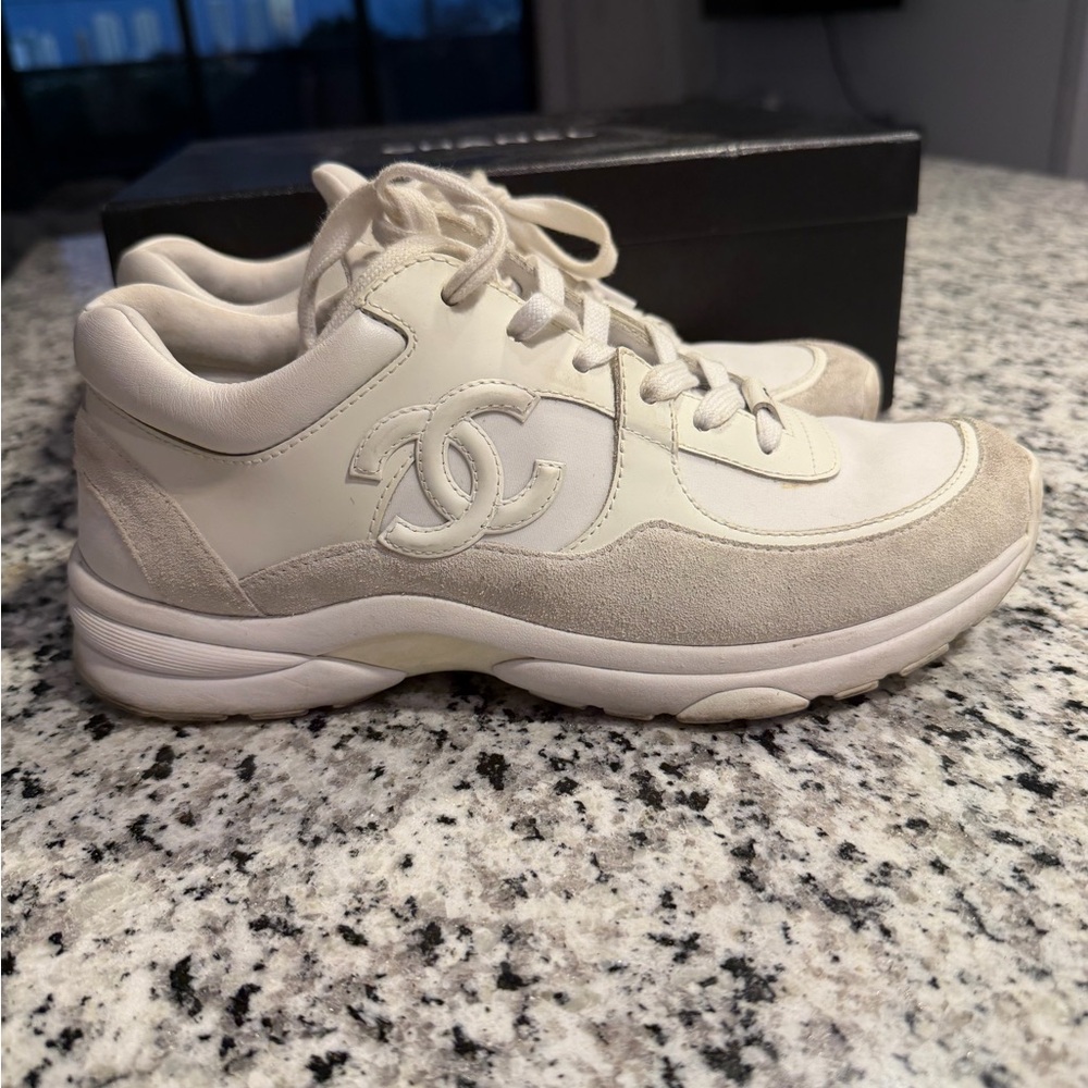 CHANEL CC SNEAKERS